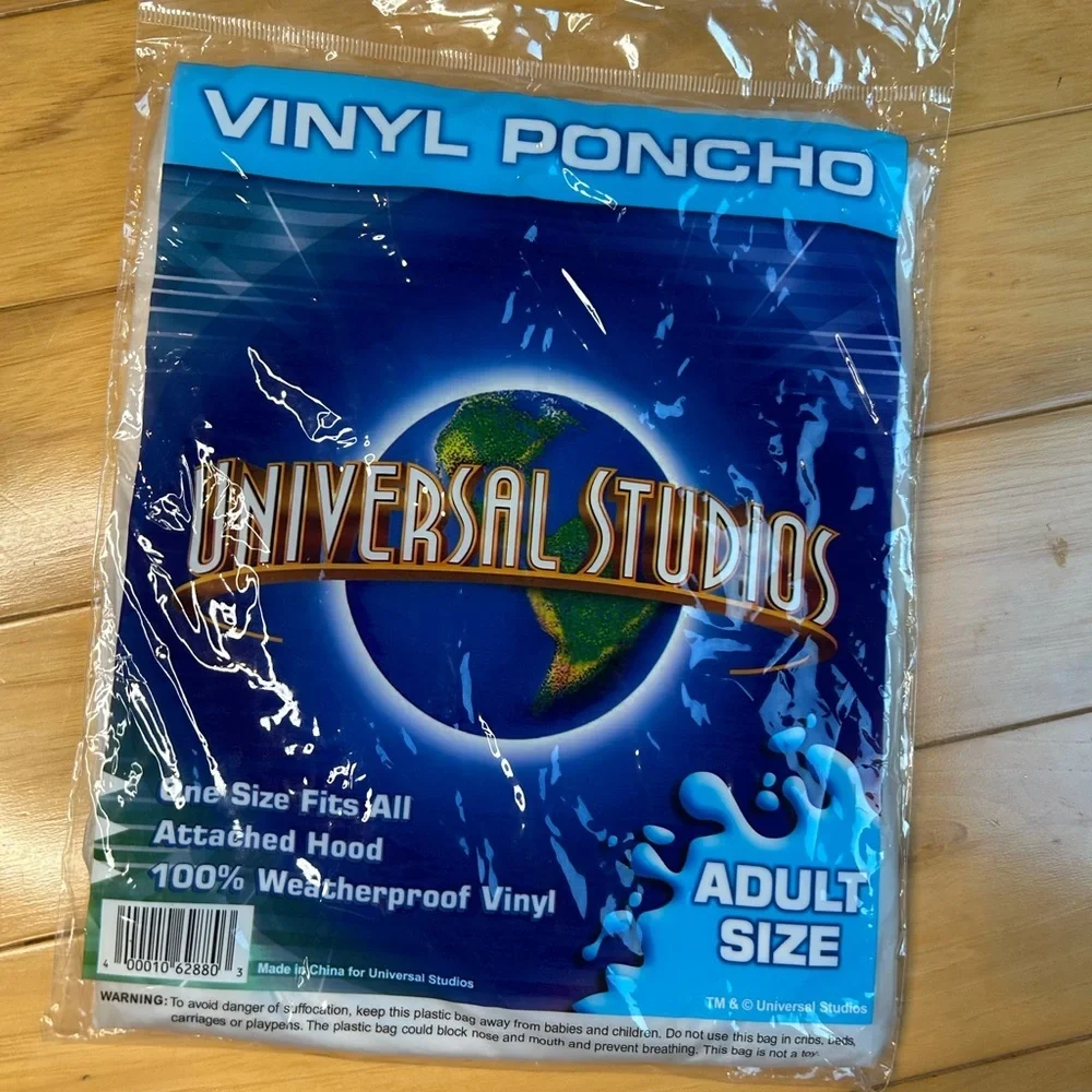 NWOT Universal Studios Adult Vinyl Poncho - Picture 6 of 6